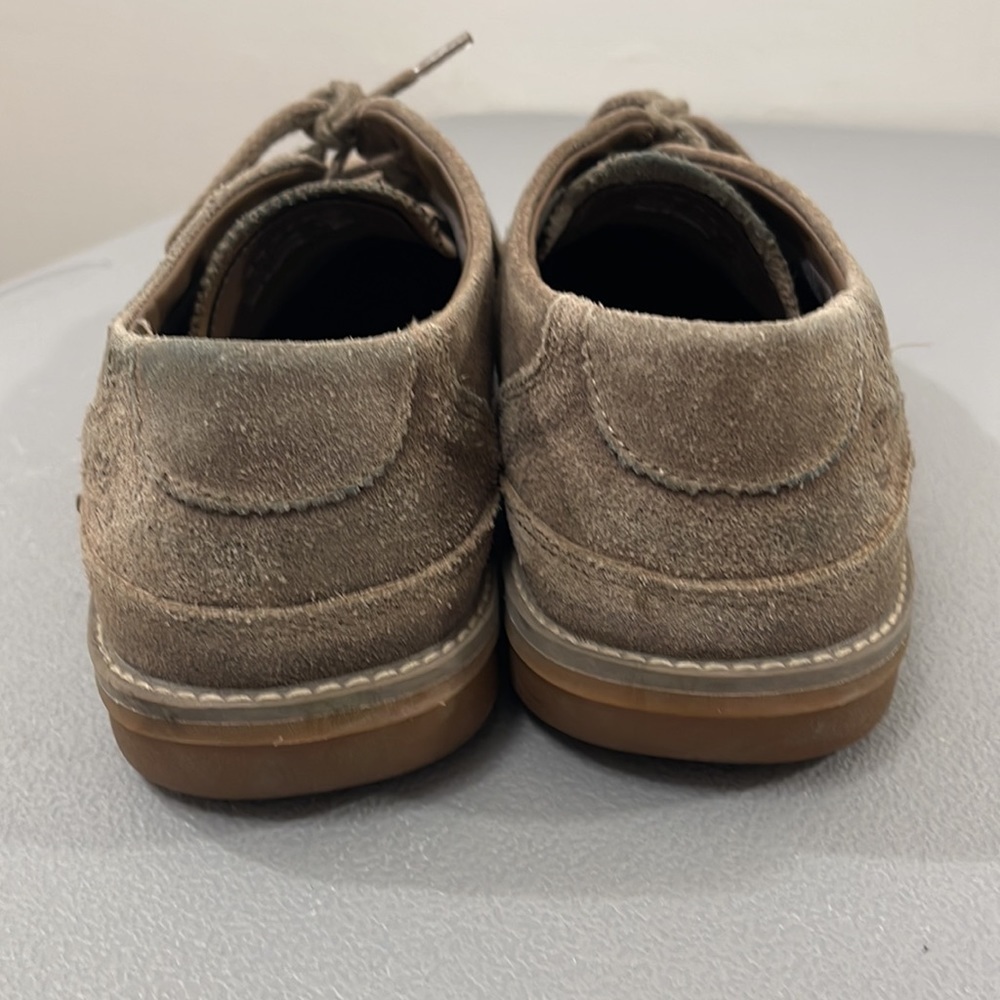 Timberland Suede Finish Oxford. Size 9.5. - Picture 3 of 16